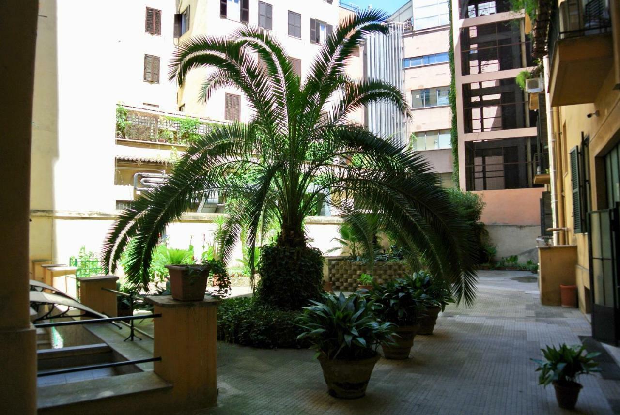 Beautiful Apartment In San Giovanni Close To Colosseo Rome Extérieur photo